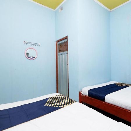 Spot On 2112 Homestay Lestari Dieng Syariah Diyeng Exterior photo