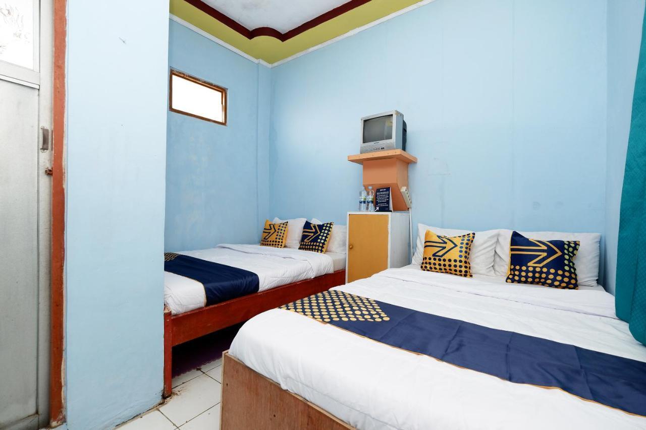 Spot On 2112 Homestay Lestari Dieng Syariah Diyeng Exterior photo
