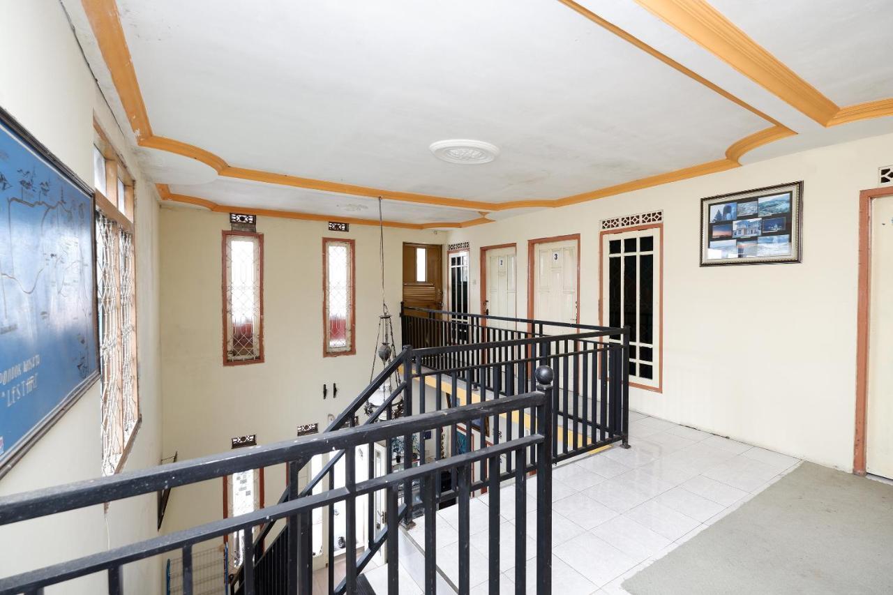 Spot On 2112 Homestay Lestari Dieng Syariah Diyeng Exterior photo